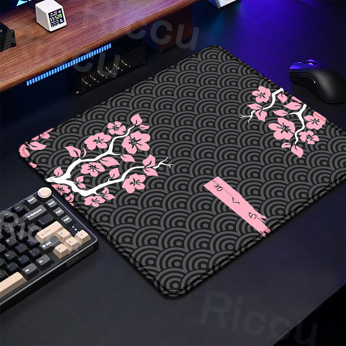 لوحة ماوس أرجوانية لألعاب ساكو - مراجعة Desk Setup Pink وسعره